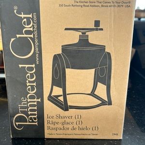 The Pampered Chef Ice Shaver